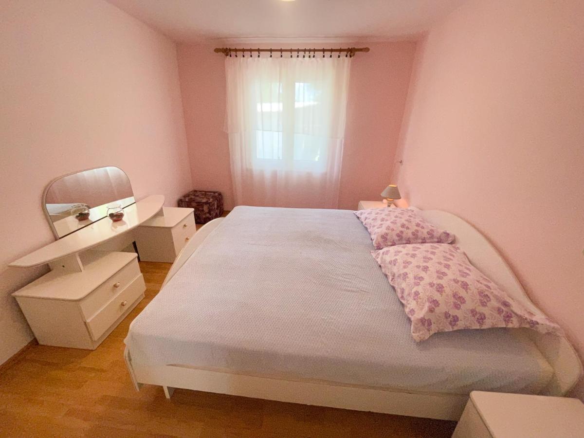 Matkovic Apartment Jadranovo